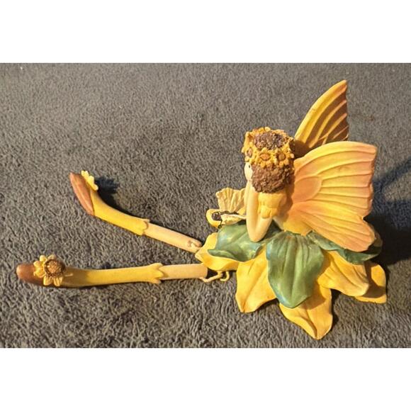 Vintage Collections Butterfly Fairies Resin Shelf Sitter Figurine - Picture 4 of 6